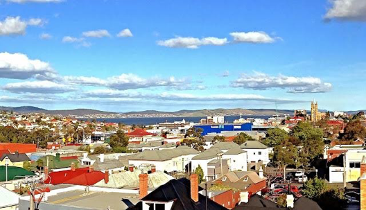 Blick auf Hobart vom Dach des State Cinema Hobart
