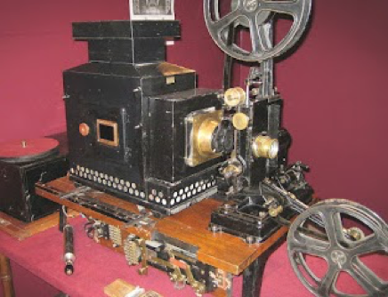 Gaumont Projektor 1899 nach der Restaurierung