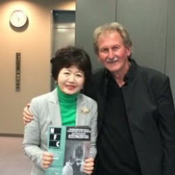 Gerhard Gruber mit benshi Midori Sawato Tokyo